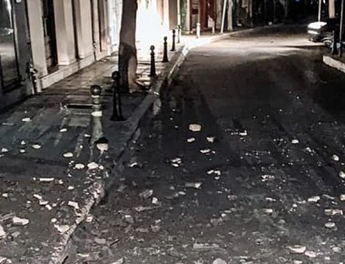 Tρέμουν οι κάτοικοι της Ζακύνθου - Όλοι στους δρόμους - Λέκκας: «Αν ήταν πιο κοντά στο νησί θα είχαμε μεγάλη καταστροφή»